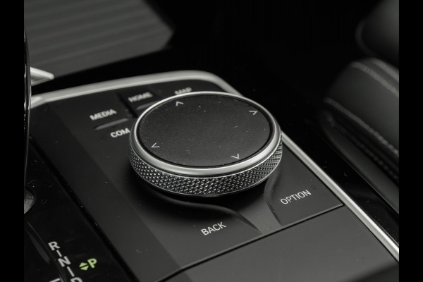 BMW X3 xDrive20i High Executive - M-Sport - Pano - Hifi - 20 Inch