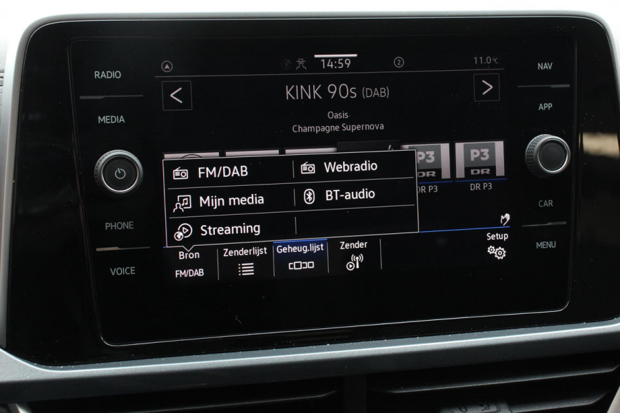 Volkswagen T-Roc 1.5 TSI 150pk DSG Style | Navigatie | Apple Carplay/Android Auto | Parkeersensoren | Camera | Adaptive Cruise Control | Park Assist | Stoel- en stuurverwarming | Elektrische achterklep | LED-koplampen | Getinte ramen