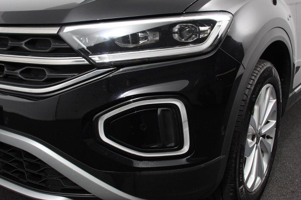 Volkswagen T-Roc 1.5 TSI 150pk DSG Style | Navigatie | Apple Carplay/Android Auto | Parkeersensoren | Camera | Adaptive Cruise Control | Park Assist | Stoel- en stuurverwarming | Elektrische achterklep | LED-koplampen | Getinte ramen
