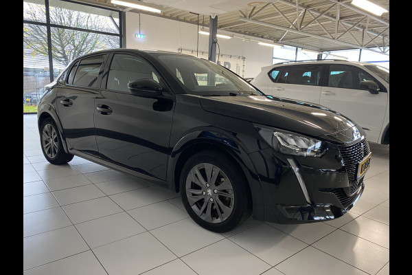 Peugeot e-208 EV Allure Pack 50 kWh Navi /  Carplay  /Digitaal dashboard / Stoelverwarming / Snelladen /