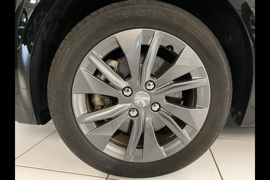 Peugeot e-208 EV Allure Pack 50 kWh Navi /  Carplay  /Digitaal dashboard / Stoelverwarming / Snelladen /