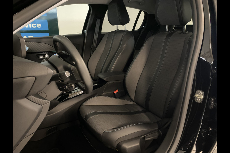 Peugeot e-208 EV Allure Pack 50 kWh Navi /  Carplay  /Digitaal dashboard / Stoelverwarming / Snelladen /