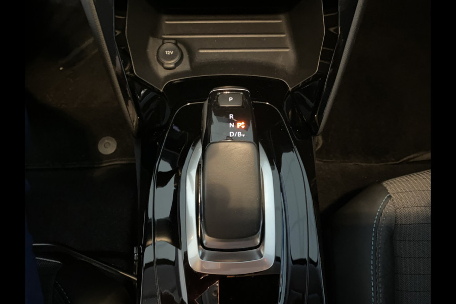 Peugeot e-208 EV Allure Pack 50 kWh Navi /  Carplay  /Digitaal dashboard / Stoelverwarming / Snelladen /