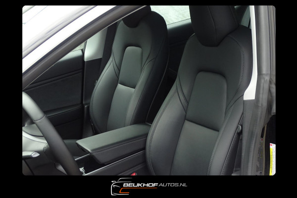Tesla Model 3 Standard Trekhaak Navigatie Pano Leer Camera