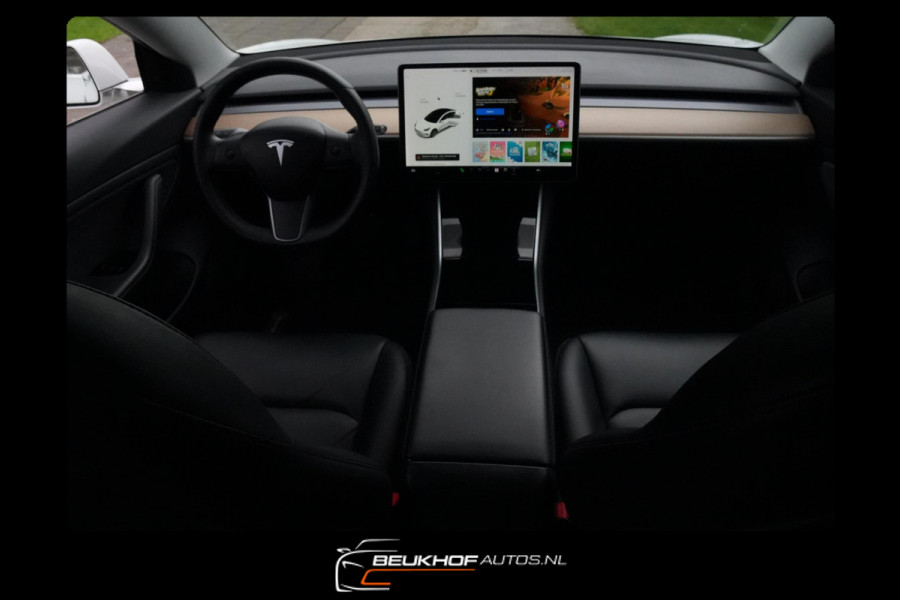 Tesla Model 3 Standard Trekhaak Navigatie Pano Leer Camera