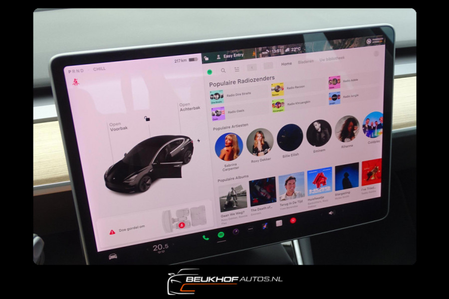 Tesla Model 3 Standard Trekhaak Navigatie Pano Leer Camera