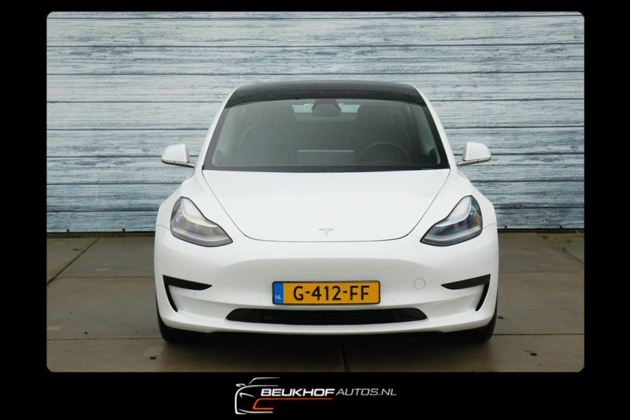 Tesla Model 3 Standard Trekhaak Navigatie Pano Leer Camera