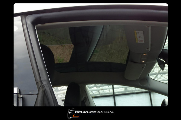 Tesla Model 3 Standard Trekhaak Navigatie Pano Leer Camera