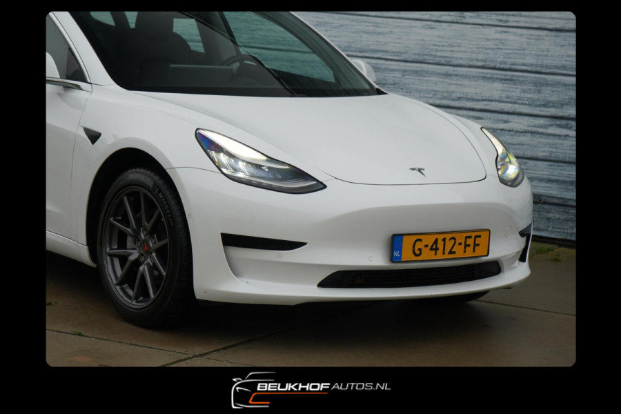 Tesla Model 3 Standard Trekhaak Navigatie Pano Leer Camera