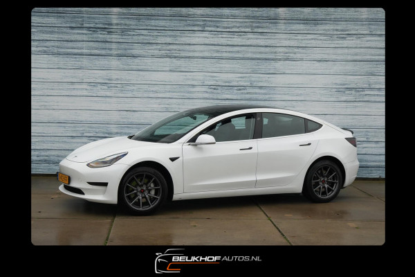 Tesla Model 3 Standard Trekhaak Navigatie Pano Leer Camera