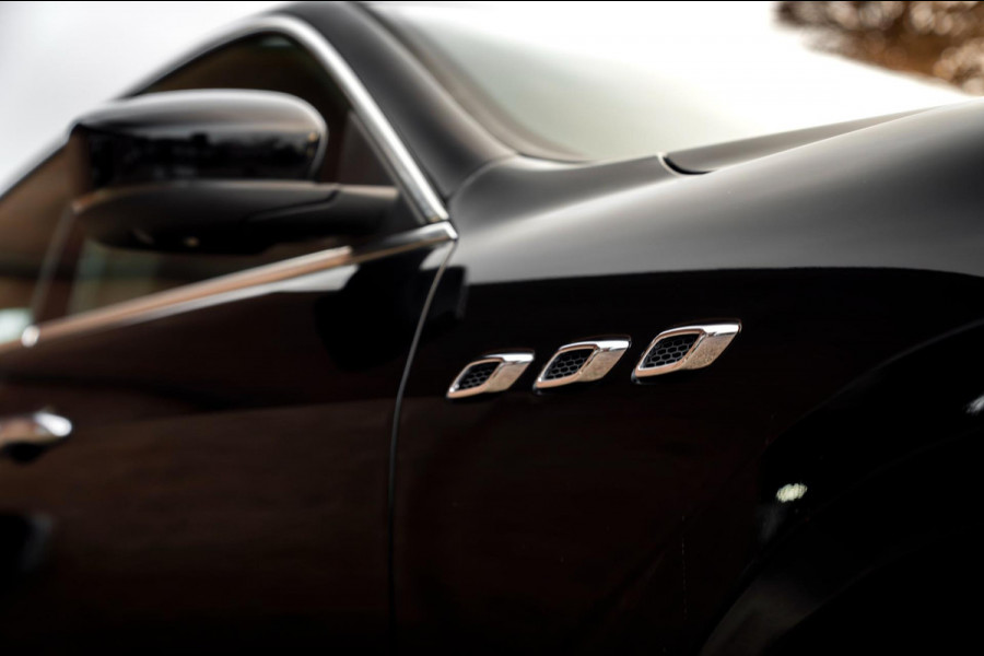 Maserati Levante 3.0 V6 S TwinTurbo AWD GranSport 430 PK Leder Luchtvering 21''