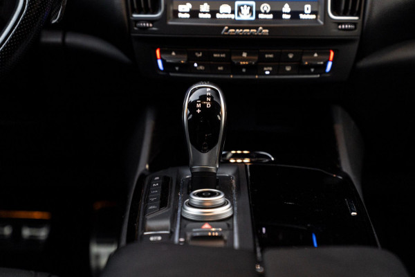 Maserati Levante 3.0 V6 S TwinTurbo AWD GranSport 430 PK Leder Luchtvering 21''