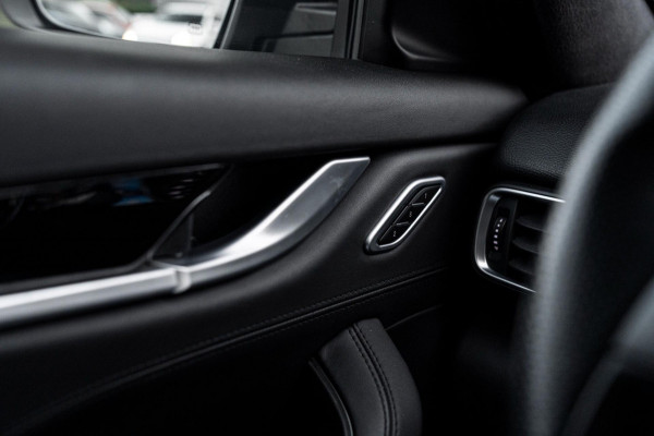 Maserati Levante 3.0 V6 S TwinTurbo AWD GranSport 430 PK Leder Luchtvering 21''