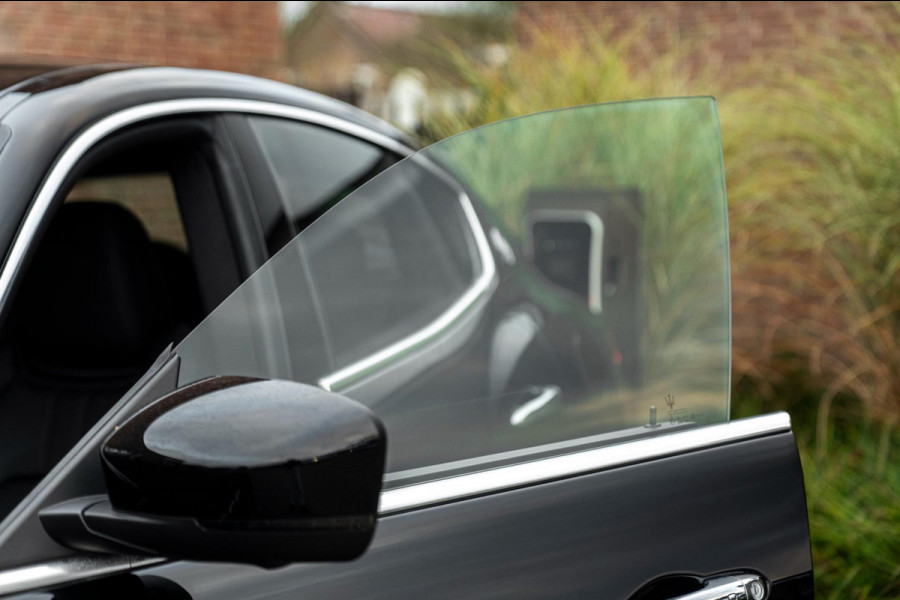 Maserati Levante 3.0 V6 S TwinTurbo AWD GranSport 430 PK Leder Luchtvering 21''