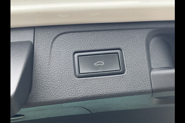 Volkswagen Passat Variant 1.4 TSI PHEV GTE Pano.dak Trekhaak Adap.cruise Stoel.stuurverw.