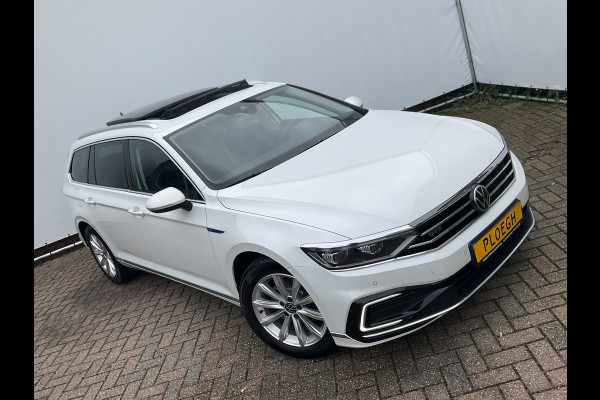 Volkswagen Passat Variant 1.4 TSI PHEV GTE Pano.dak Trekhaak Adap.cruise Stoel.stuurverw.