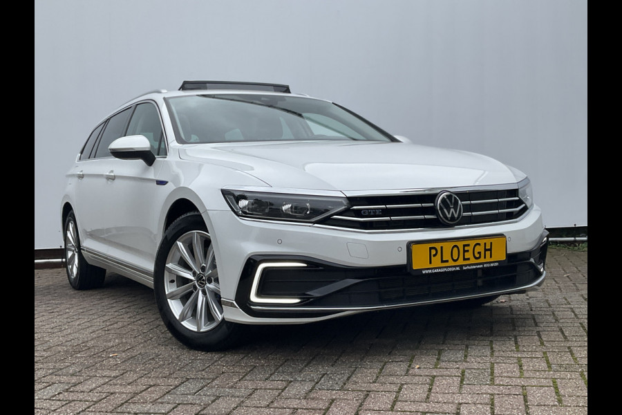 Volkswagen Passat Variant 1.4 TSI PHEV GTE Pano.dak Trekhaak Adap.cruise Stoel.stuurverw.