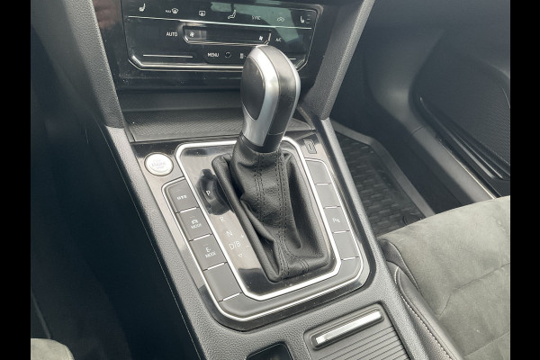 Volkswagen Passat Variant 1.4 TSI PHEV GTE Pano.dak Trekhaak Adap.cruise Stoel.stuurverw.