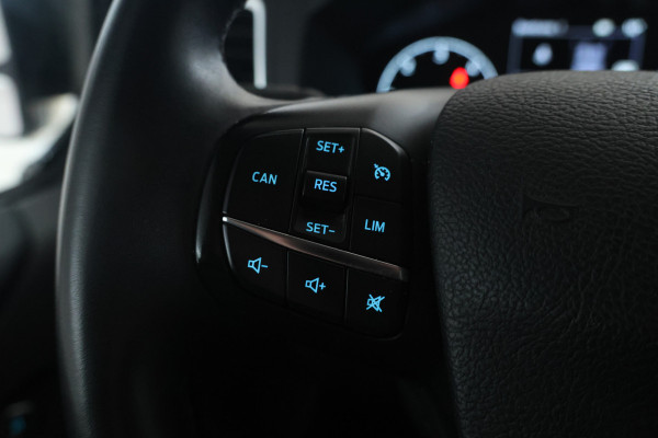 Ford Transit Custom 320 2.0 TDCI L2H1 Limited DC 170Pk, 5 Pers. Leer, 2x schuifdeur