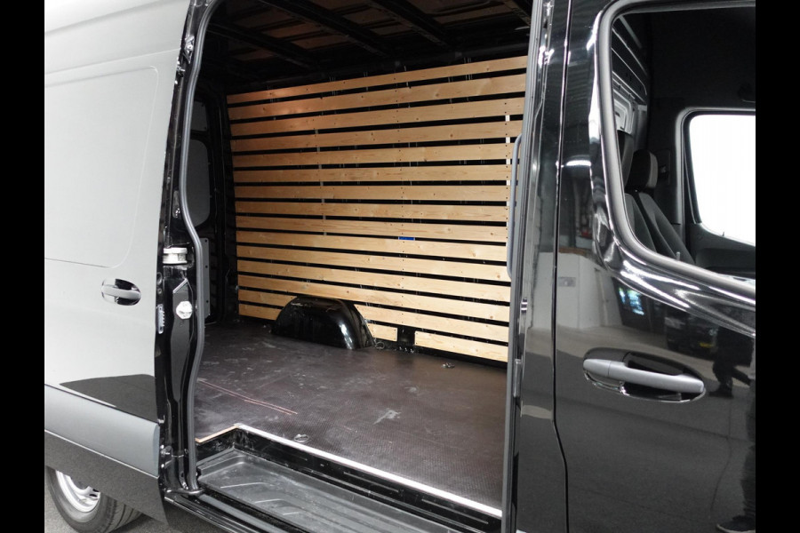 Mercedes-Benz Sprinter 315 L2H2 Automaat Navi Trekhaak Navi Cruise Control