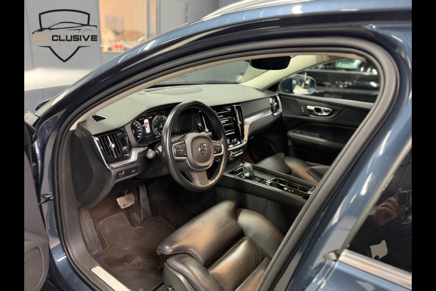 Volvo V60 2.0 B4 Momentum Business | Leder | Adaptive CC |Camera