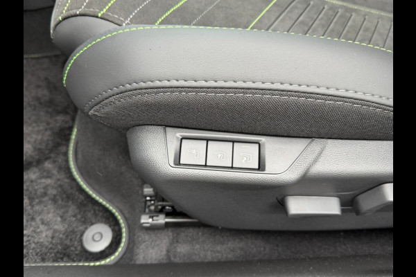 Peugeot 2008 HYBRID 145 GT Alcantara