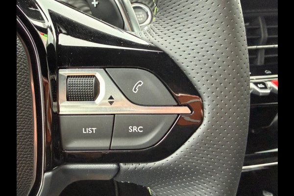 Peugeot 2008 HYBRID 145 GT Alcantara