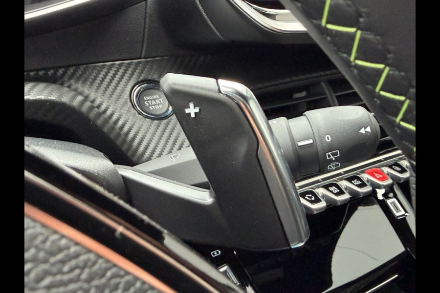 Peugeot 2008 HYBRID 145 GT Alcantara
