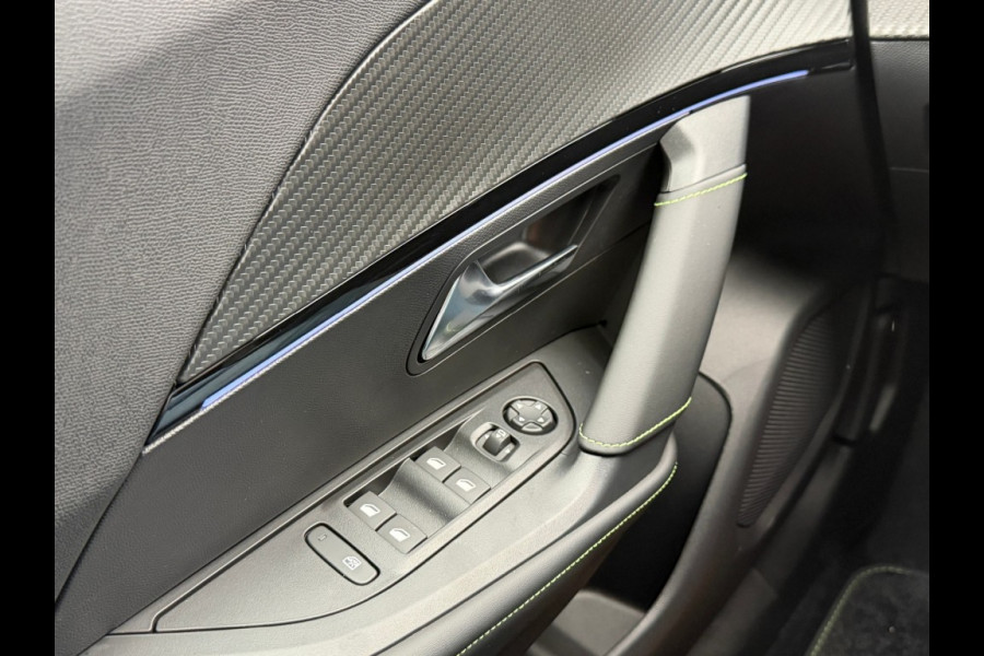 Peugeot 2008 HYBRID 145 GT Alcantara