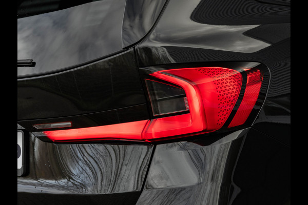 BMW X1 sDrive18i M-Sport Pro - Pano - Memoryzetel - Trekhaak - ACC - Head-Up - Harman Kardon