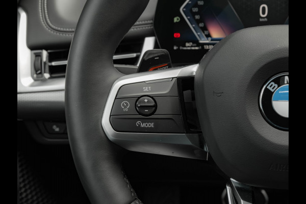 BMW X1 sDrive18i M-Sport Pro - Pano - Memoryzetel - Trekhaak - ACC - Head-Up - Harman Kardon