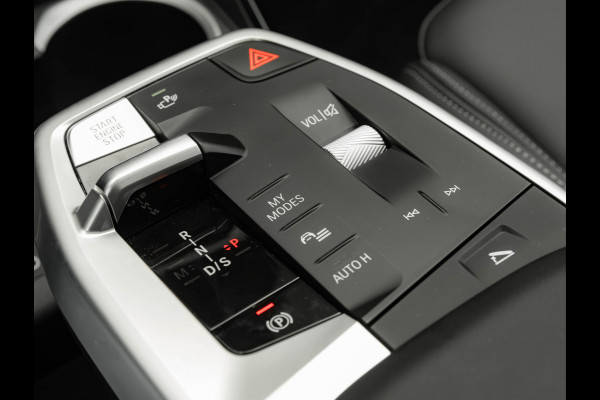 BMW X1 sDrive18i M-Sport Pro - Pano - Memoryzetel - Trekhaak - ACC - Head-Up - Harman Kardon