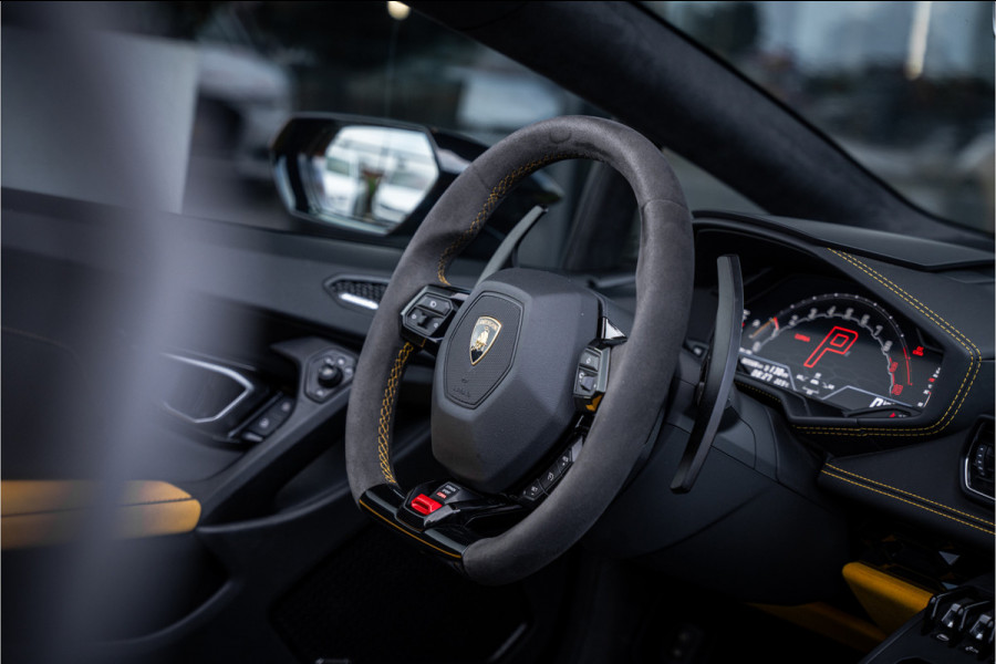 Lamborghini Huracán Evo Spyder 5.2 V10 - Giallo Inti | Dealer O.H. | Lift | Sensonum
