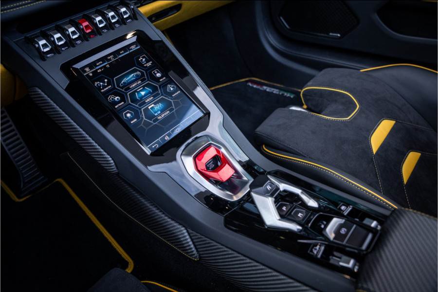 Lamborghini Huracán Evo Spyder 5.2 V10 - Giallo Inti | Dealer O.H. | Lift | Sensonum