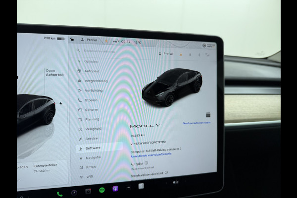 Tesla Model Y RWD LFP-Accu SOH 97% Lmv 20" Warmtepomp Adap.Cruise Navi Ecc Camera's Panoramadak Autopilot Stoel+Stuur+Achterbank Verwarming Elek.Achterklep Dodehoek detector Draadloze telefoonlader Origineel Nederlandse Auto
