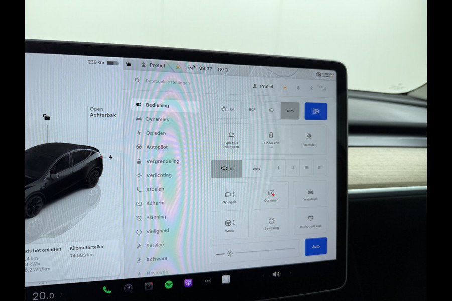 Tesla Model Y RWD LFP-Accu SOH 97% Lmv 20" Warmtepomp Adap.Cruise Navi Ecc Camera's Panoramadak Autopilot Stoel+Stuur+Achterbank Verwarming Elek.Achterklep Dodehoek detector Draadloze telefoonlader Origineel Nederlandse Auto