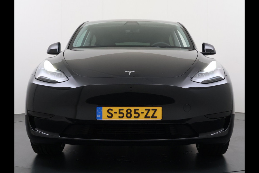 Tesla Model Y RWD LFP-Accu SOH 97% Lmv 20" Warmtepomp Adap.Cruise Navi Ecc Camera's Panoramadak Autopilot Stoel+Stuur+Achterbank Verwarming Elek.Achterklep Dodehoek detector Draadloze telefoonlader Origineel Nederlandse Auto