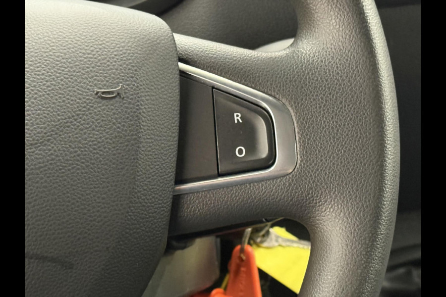 Renault Master T35 2.3 dCi 145PK Energy Bakwagen Meubelbak Laadklep Airco Navi Cruise Control