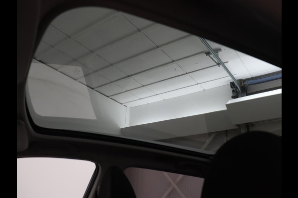 Nissan QASHQAI 1.6 N-Connecta | 163pk | Panoramadak | Trekhaak | 360 Camera | Navigatie | Keyless | Climate control | Bluetooth | Cruise control