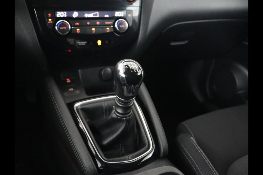 Nissan QASHQAI 1.6 N-Connecta | 163pk | Panoramadak | Trekhaak | 360 Camera | Navigatie | Keyless | Climate control | Bluetooth | Cruise control