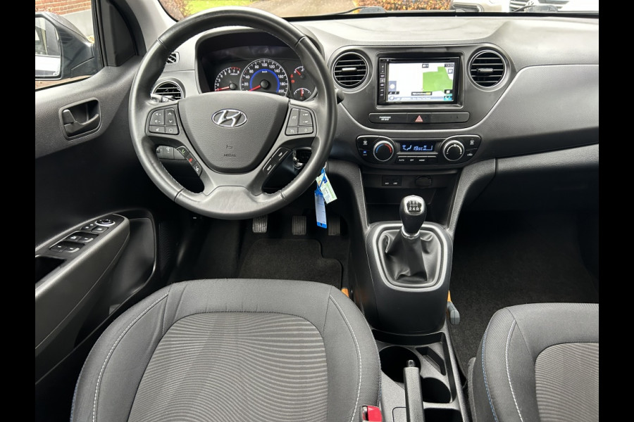 Hyundai i10 1.0i i-M. Go! Navi, Cruise, Clima