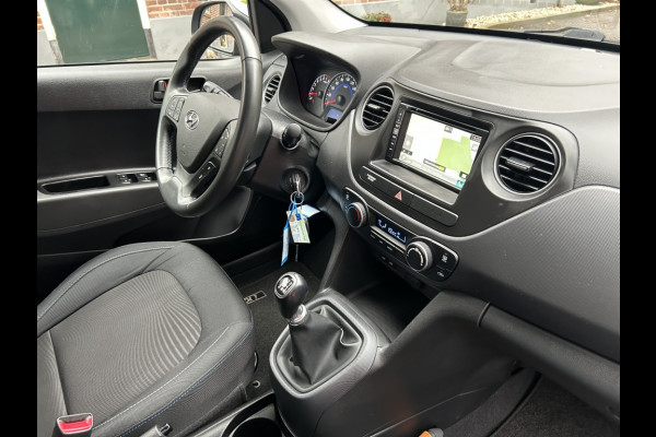 Hyundai i10 1.0i i-M. Go! Navi, Cruise, Clima