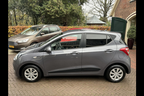 Hyundai i10 1.0i i-M. Go! Navi, Cruise, Clima