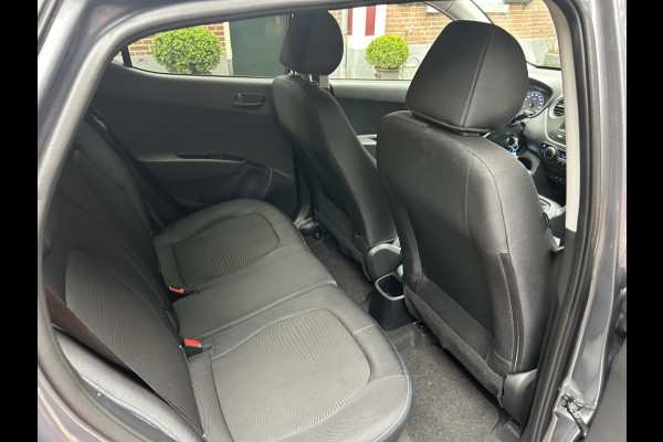 Hyundai i10 1.0i i-M. Go! Navi, Cruise, Clima