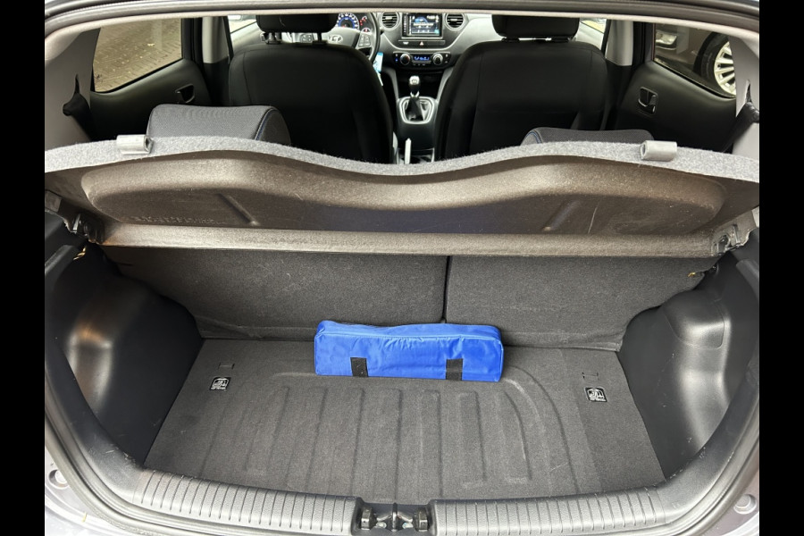 Hyundai i10 1.0i i-M. Go! Navi, Cruise, Clima