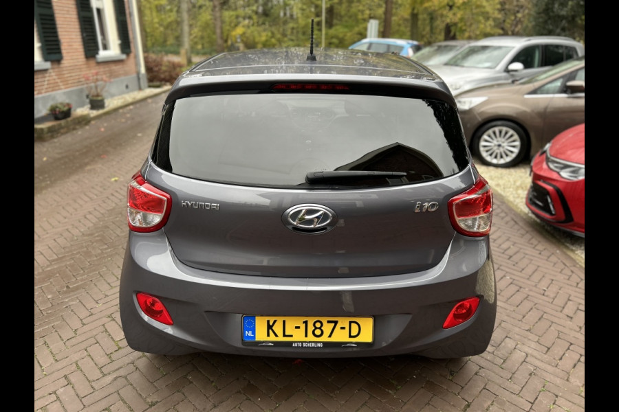 Hyundai i10 1.0i i-M. Go! Navi, Cruise, Clima