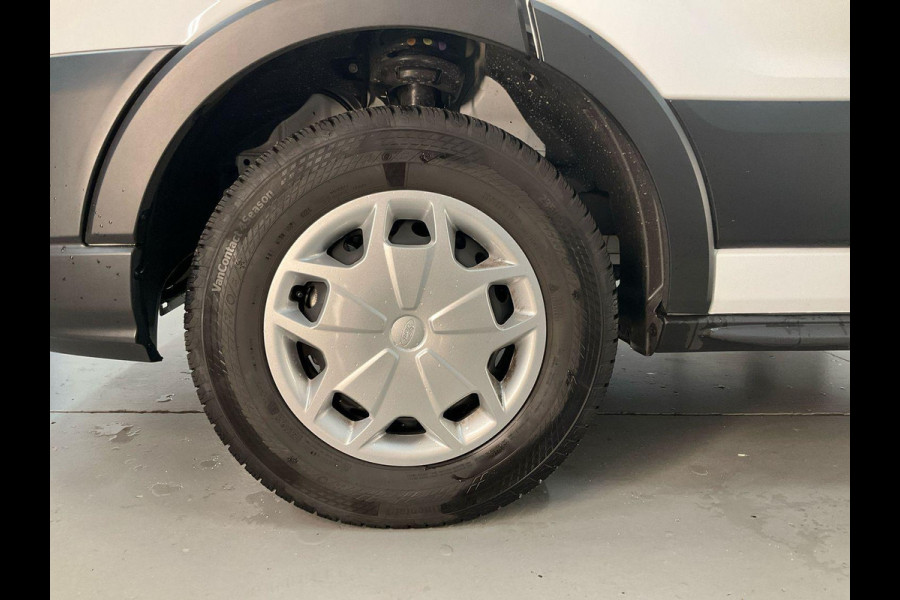 Ford Transit 350 2.0 TDCI L3H2 Trend 130pk | Navigatie Pack | Safety en Comfort Pack | Trekhaak