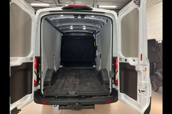 Ford Transit 350 2.0 TDCI L3H2 Trend 130pk | Safety Comfort-pakket | Navigatie Pack | Trekhaak | Adaptieve Cruise | BLIS