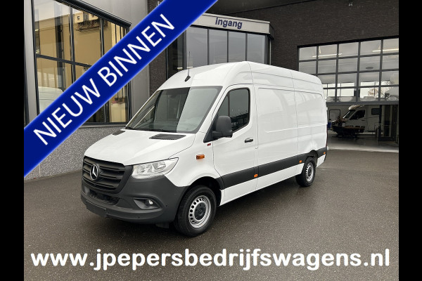 Mercedes-Benz Sprinter 317 CDI L2 H2 MBUX / 360 Camera / Geveerde stoel / Navigatie / Cruise control / Airco / 270 Graden achterdeuren