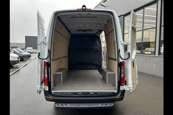 Mercedes-Benz Sprinter 317 CDI L2 H2 MBUX / 360 Camera / Geveerde stoel / Navigatie / Cruise control / Airco / 270 Graden achterdeuren